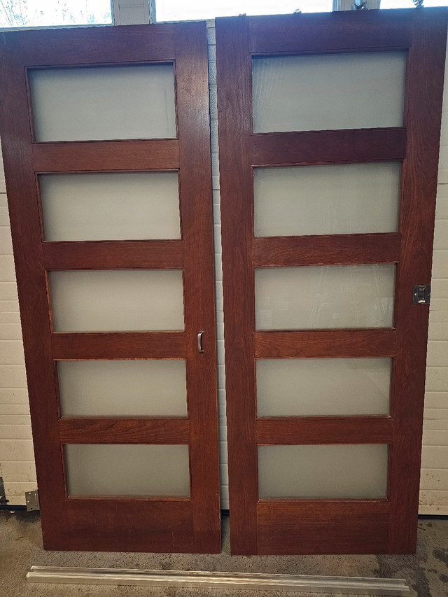 Shaker Doors   in Windows, Doors & Trim in Markham / York Region - Image 2
