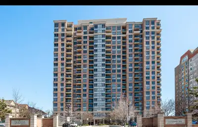 2 bed and 2 bath near square one ( utilities included)