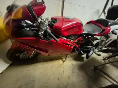 2006 Ducati 749 biposto Bike has 20,000 kms but has been babied since I purchased it. Regularly main...