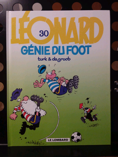 LÉONARD #30 GÉNIE DU FOOT E.O. 2000, View more