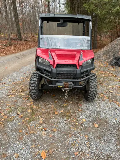 Comes with power steering , new front tires, new battery and full windshield for winter. Both diffs...