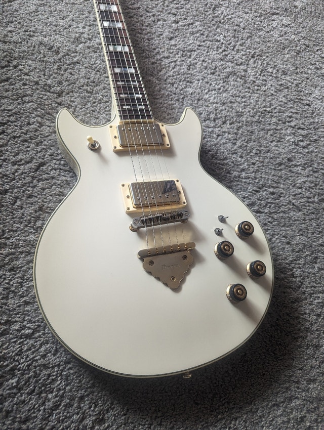 Ibanez electric guitar Guitars Calgary Kijiji