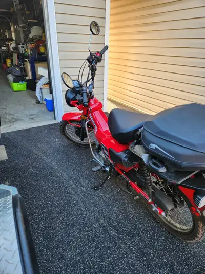 This Honda 125 is an excellent bike for in town . This is also a very good bike to learn on . It’s a...