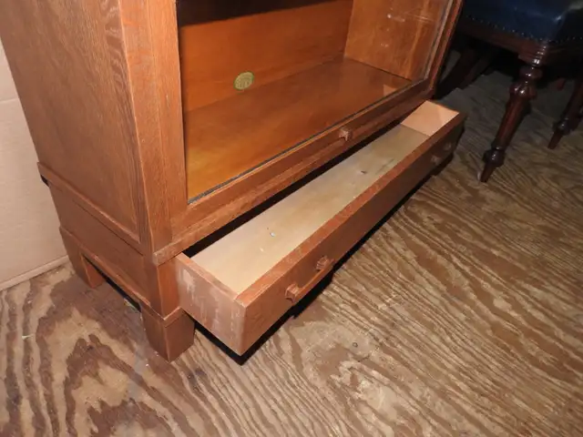 antique mission style barrister bookcase 4 large levels / drawer in Bookcases & Shelving Units in Hamilton - Image 6