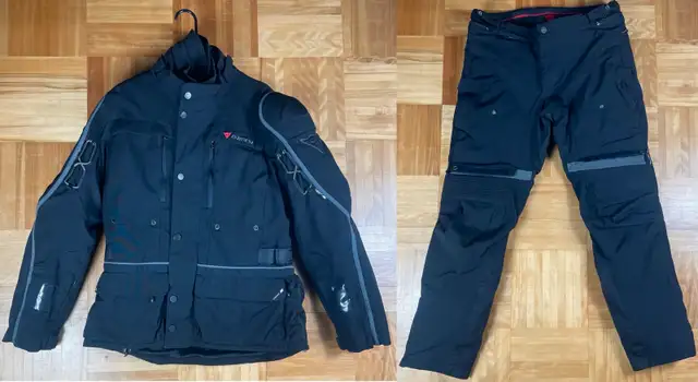 Dainese D-Dry Motorcycle Suit - Barely Used ($1,200+ MSRP) in Motorcycle Parts & Accessories in Trenton - Image 3