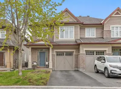 Findlay Creek Semi-Detached Home for Rent