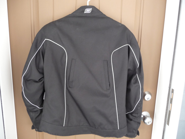 Womens motorcycle jacket in Motorcycle Parts & Accessories in Strathcona County - Image 2