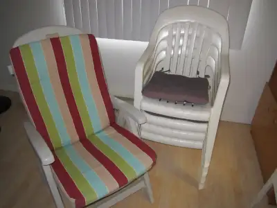Chaises avec coussins pour l'extérieur, View more