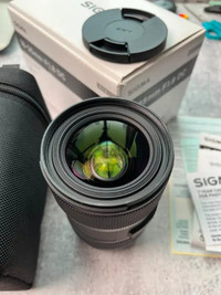 Sigma 18-35mm F1.8 DC HSM Lens Canon EF APS-C DSLRs (Black)