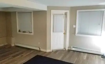 Studio Suite in Bedford , Papermill Lake Area, Available in July