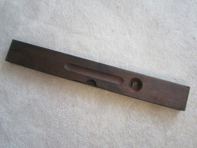 Antique Stanley Rule & Level Co. No.3 Wood and Brass Level in Hand Tools in Burnaby/New Westminster - Image 2