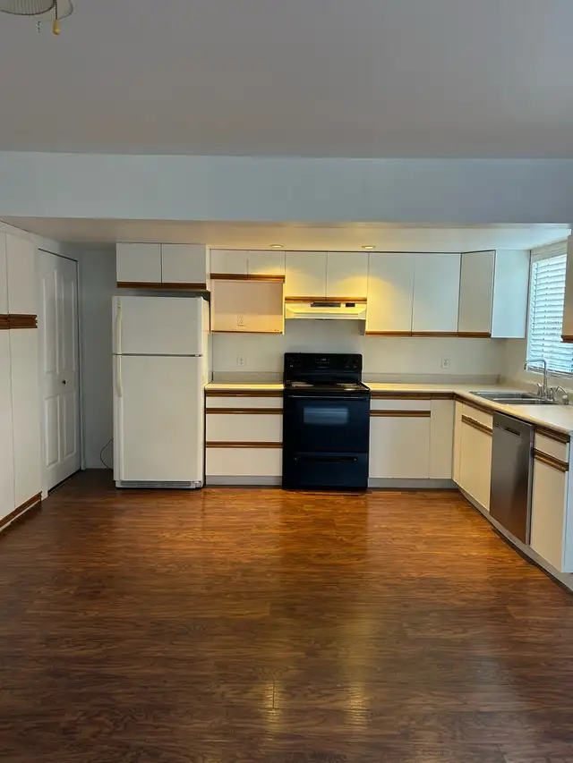 2 bed, 1 bath basement suite for rent