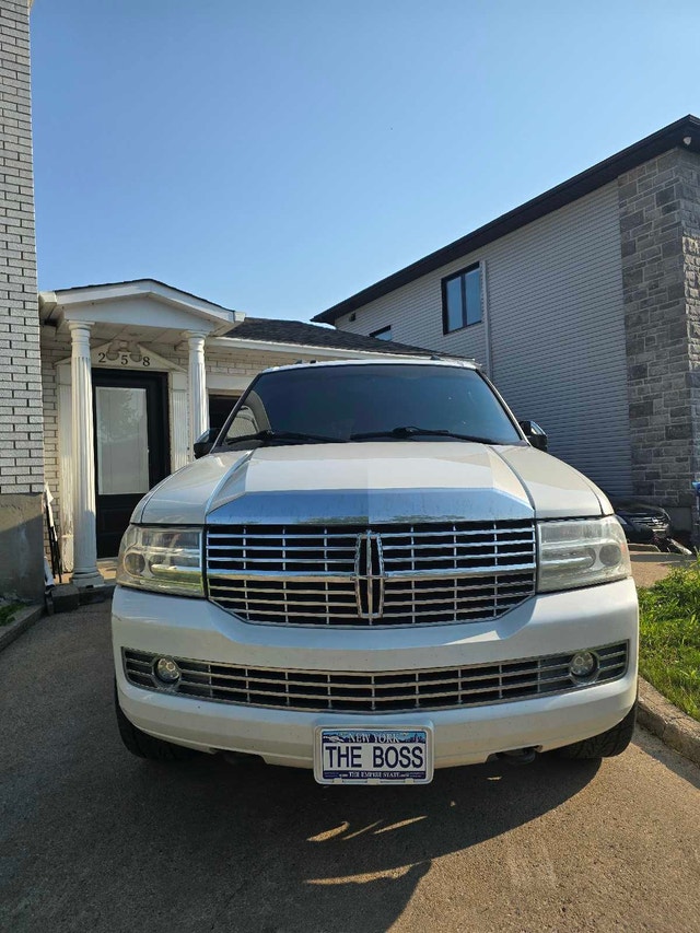 2008 Lincoln Navigator — photo 2