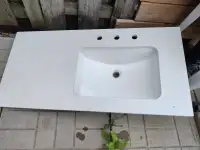 Bathroom Sink white