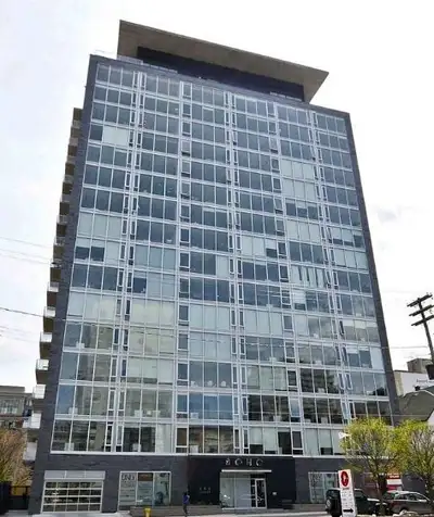 Option for semi-furnished available for slightly higher rent, please inquire. 12th floor south facin...