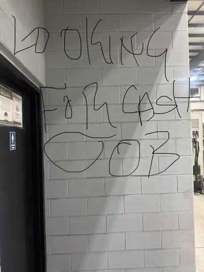 looking for cash job, View more