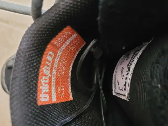 ThirtyTwo Snowboard Boots - 9 in Snowboard in Calgary - Image 6