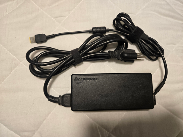 Lenovo 135W AC Adapter in Laptop Accessories in Ottawa - Image 2