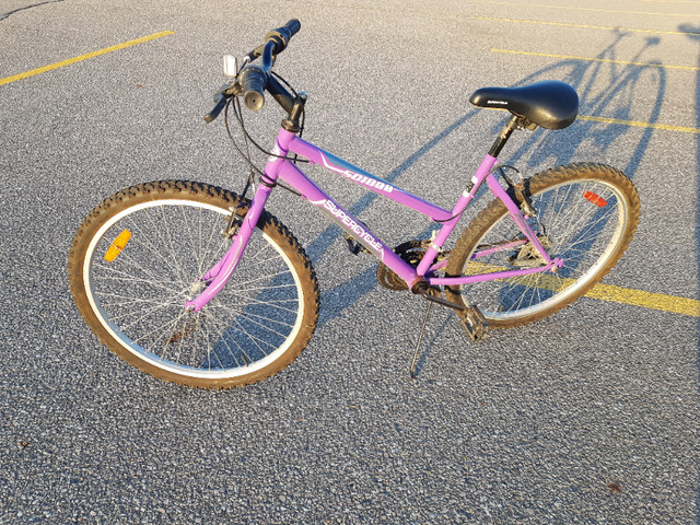 26 inch,., mountain BICYCLE. in Mountain in Mississauga / Peel Region - Image 4