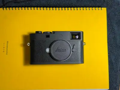 Leica M11-D w/hand and thumb grip, View more