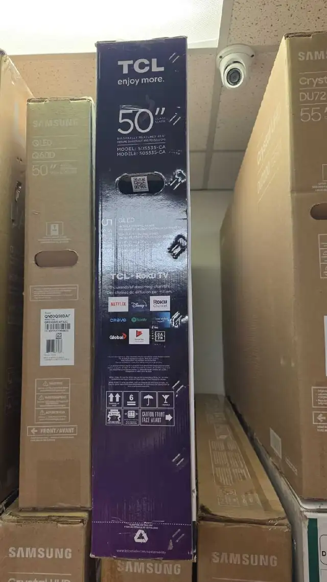 TCL 50" Roku TV in TVs in Markham / York Region - Image 2