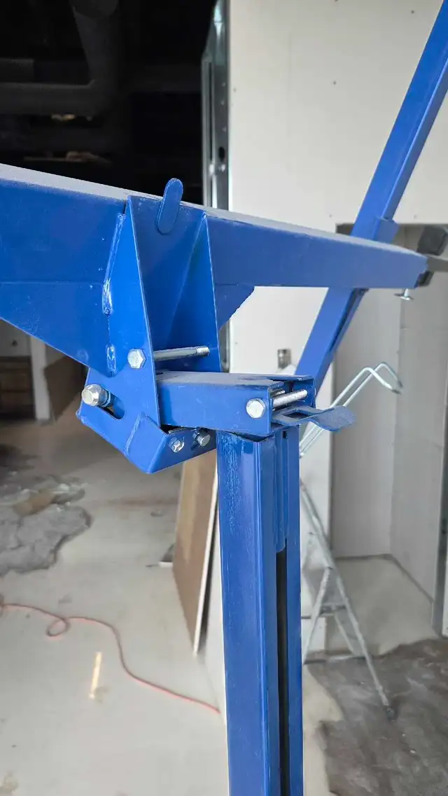 Drywall Lift in Hand Tools in Calgary - Image 4
