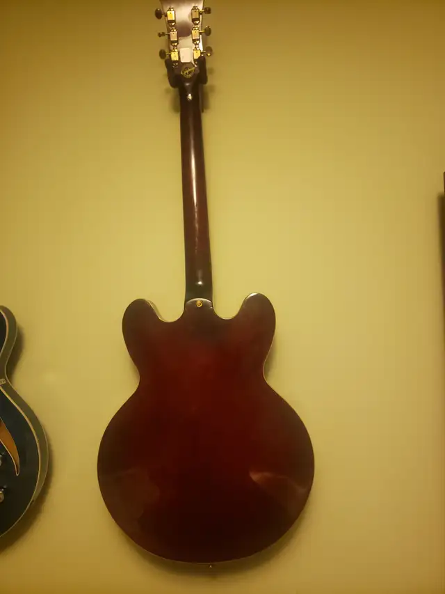 Epiphone Riviera semi hollow in Guitars in Edmonton - Image 3
