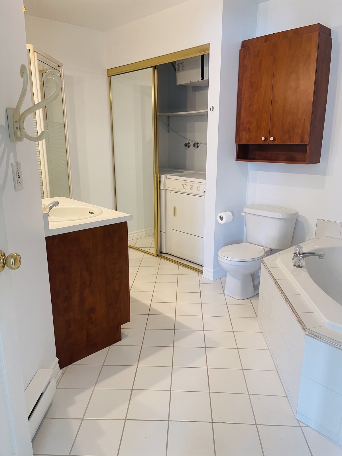Magnifique condo de 2 chambres à louer – — photo 2