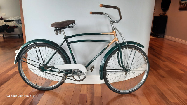 Vélo Humphrey/CCM 1954 - remis à neuf - rétropédalage dans De route  à Ville de Montréal