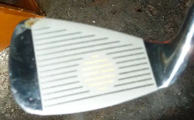 Momentus Weighted Swing Trainer Right Handed Golf Club Iron RH in Golf in Sudbury - Image 3