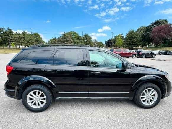 2017 Dodge Journey sxt in Cars & Trucks in City of Toronto - Image 2
