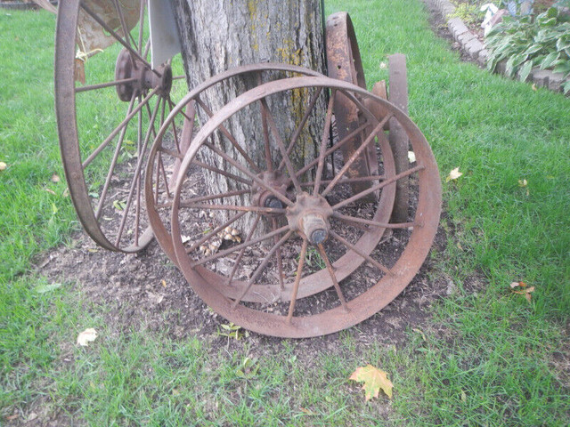 Antique Steel Wheels in Outdoor Décor in Peterborough - Image 3