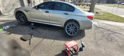 We will come to your house, apartment, business or office. Included: Tire change, visual inspection,...