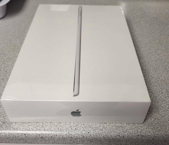 Brand New Ipad 9th Generation 64gb in iPads & Tablets in Ottawa - Image 3
