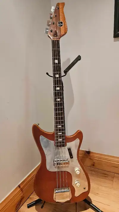 Teisco bass 534  1965, View more
