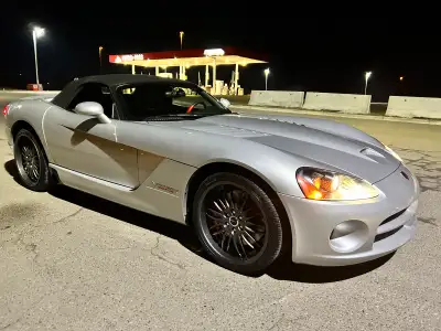 Mamba edition number 14 out of 200 Ultra clean with low kms. Clean car fax, no accident v10 converti...