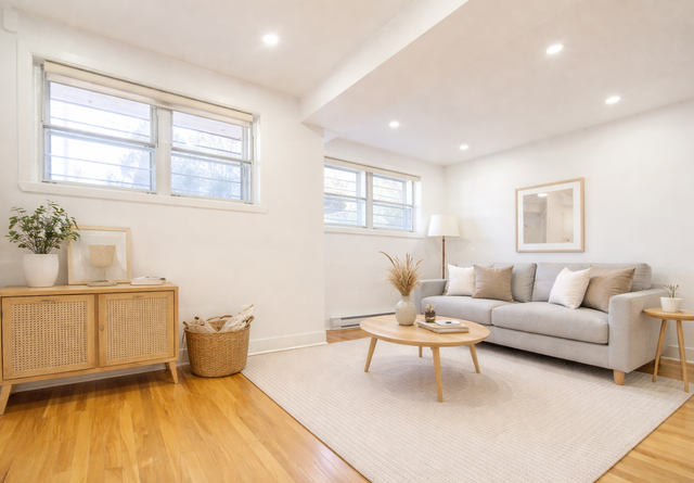 3 1/2 | Price locked 2 years | Appliances | Storage | Yard | Pet