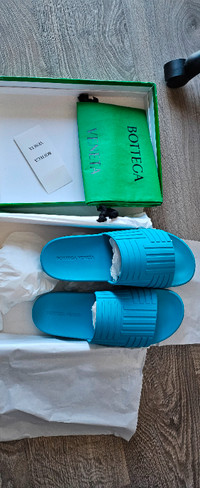 Bottega Veneta rubber slides, Size 41
