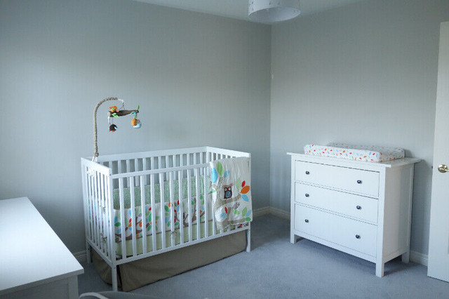 White Wooden Baby Crib, Mattress, Crib Bedding Set & Mobile in Cribs in Markham / York Region