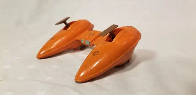 Orange die-cast twin pod cloud car 1980 Lucas Star Wars ESB ~3”L in Toys & Games in Ottawa - Image 8