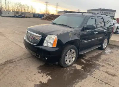 Parting out 2008 GMC Yukon 5.3L motor 4x4 4l60 3:73 diffs Leather interior fully loaded z71 Contact...