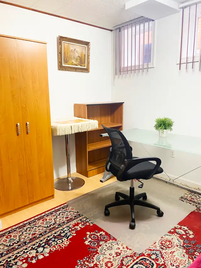 RENOVATED PRIVATE FURNISHED BASEMENT ROOM+WASHROOM+SHOWER; SHARE63848999748993121