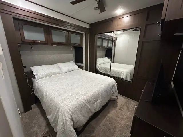 Beautifully Maintained Seasonal Trailer. in Houses for Sale in Kitchener / Waterloo - Image 7