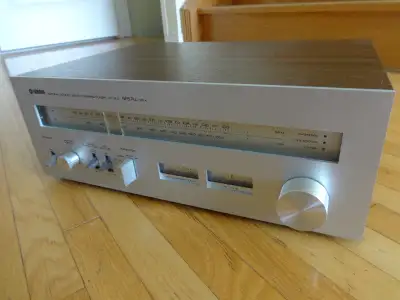 Yamaha CT-810 natural sound AM/FM NFB PLL mpx Stereo Tuner, View more