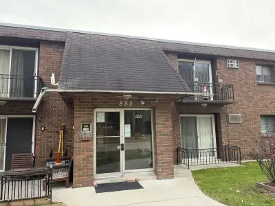 2bedroom apartment for rent . We are looking for working professionals good credit . We do require c...