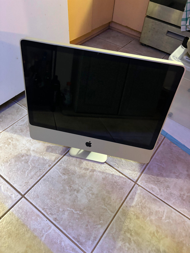 iMac 2008 - 24” in Laptops in City of Toronto - Image 2