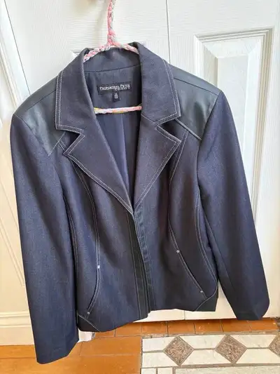 veste en bonne état , View more