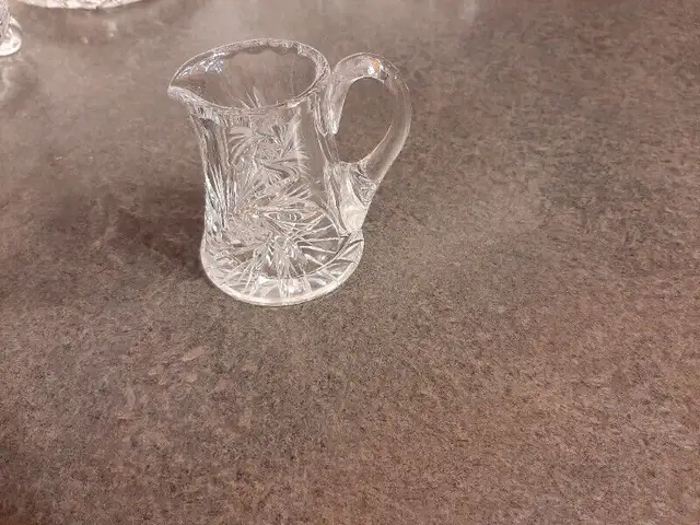 Ensemble vintage en crystal pinwheel / Ensemble couteaux bifteck in Kitchen & Dining Wares in City of Montréal - Image 5