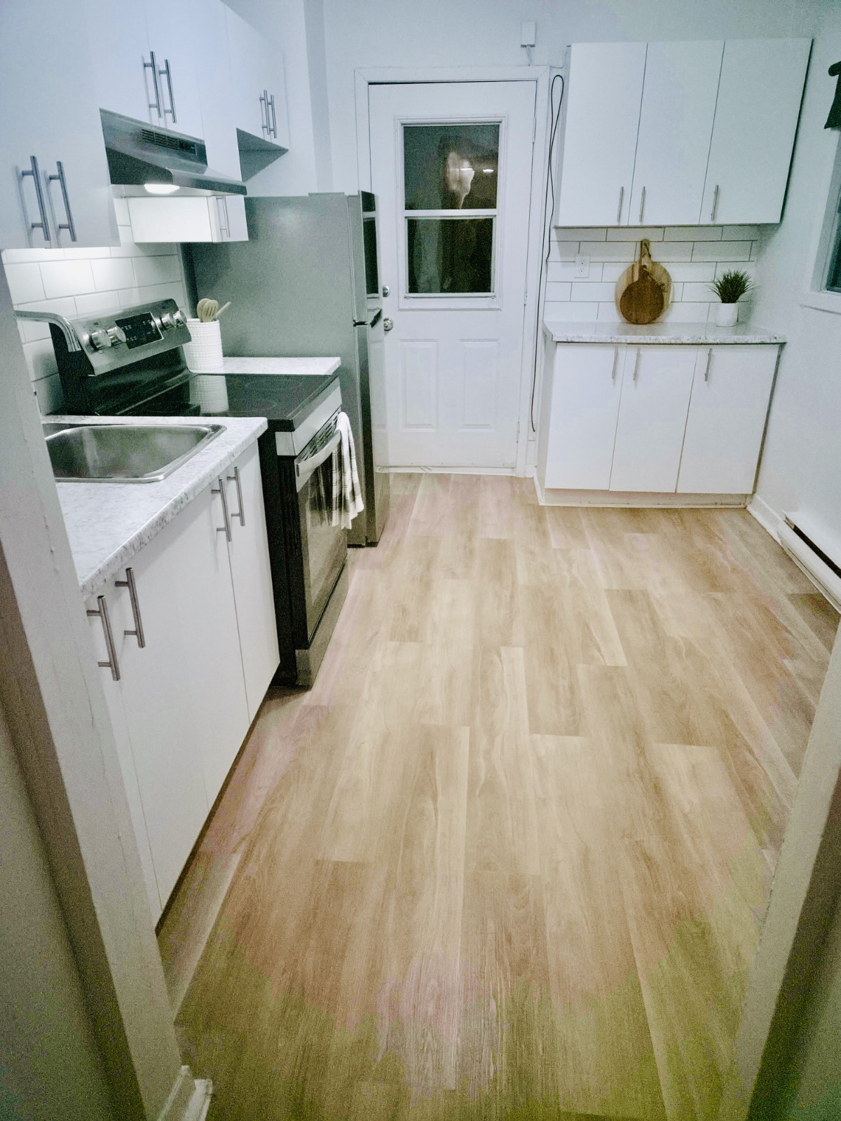 31/2 MONTREAL DOWNTOWN 1290$/ PLEASE CALL: ( 514) 605 - 1262 — photo 2