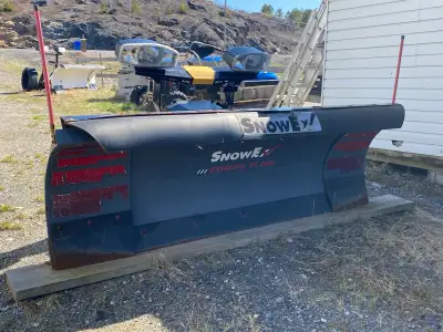 2018 SnoEx 8100 power plow 8 ft- 10 ft Has hydraulic expansion wings Quick connect system Backblade...